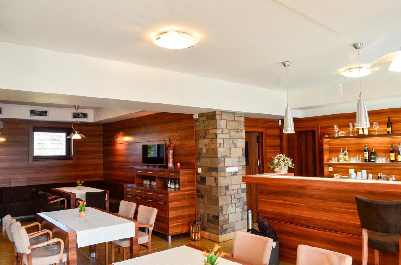 Wellness Villa Liptov Liptovská Sielnica Exteriör bild